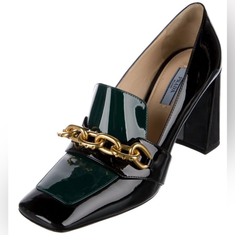Prada Black and Green Heels with Gold Chain